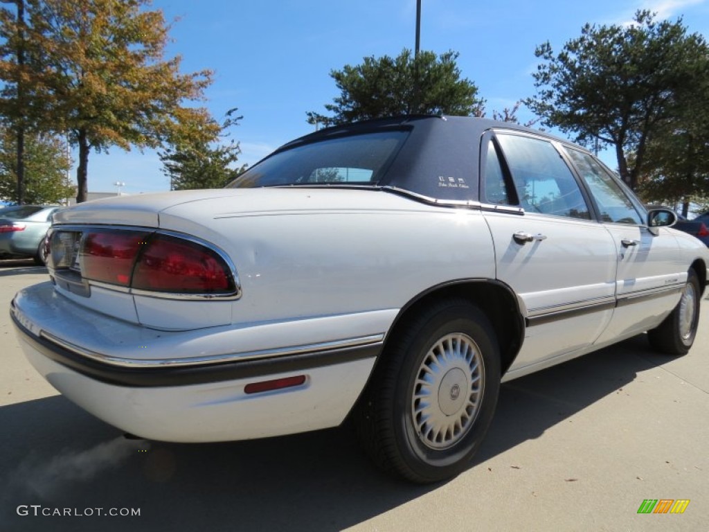 1998 LeSabre Custom - Bright White / Taupe photo #3