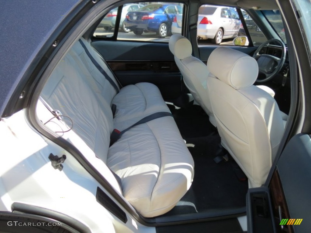 1998 LeSabre Custom - Bright White / Taupe photo #9