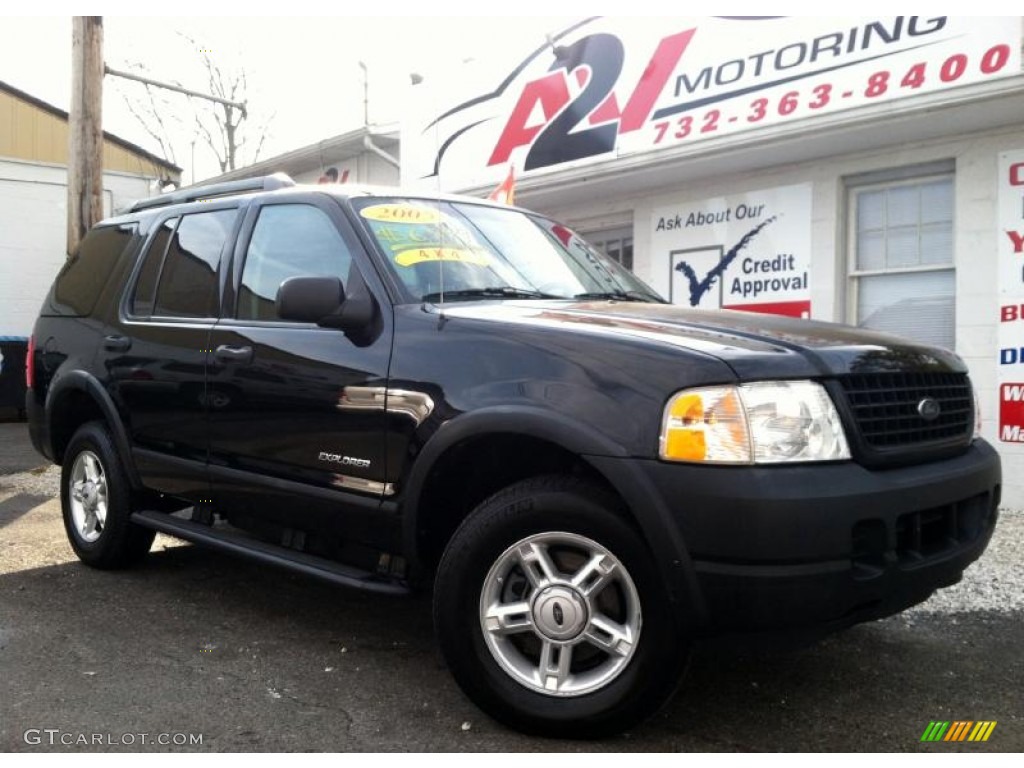 2005 Explorer XLS 4x4 - Black / Graphite photo #1