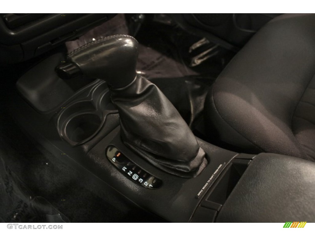2003 Chevrolet Blazer LS 4x4 Transmission Photos