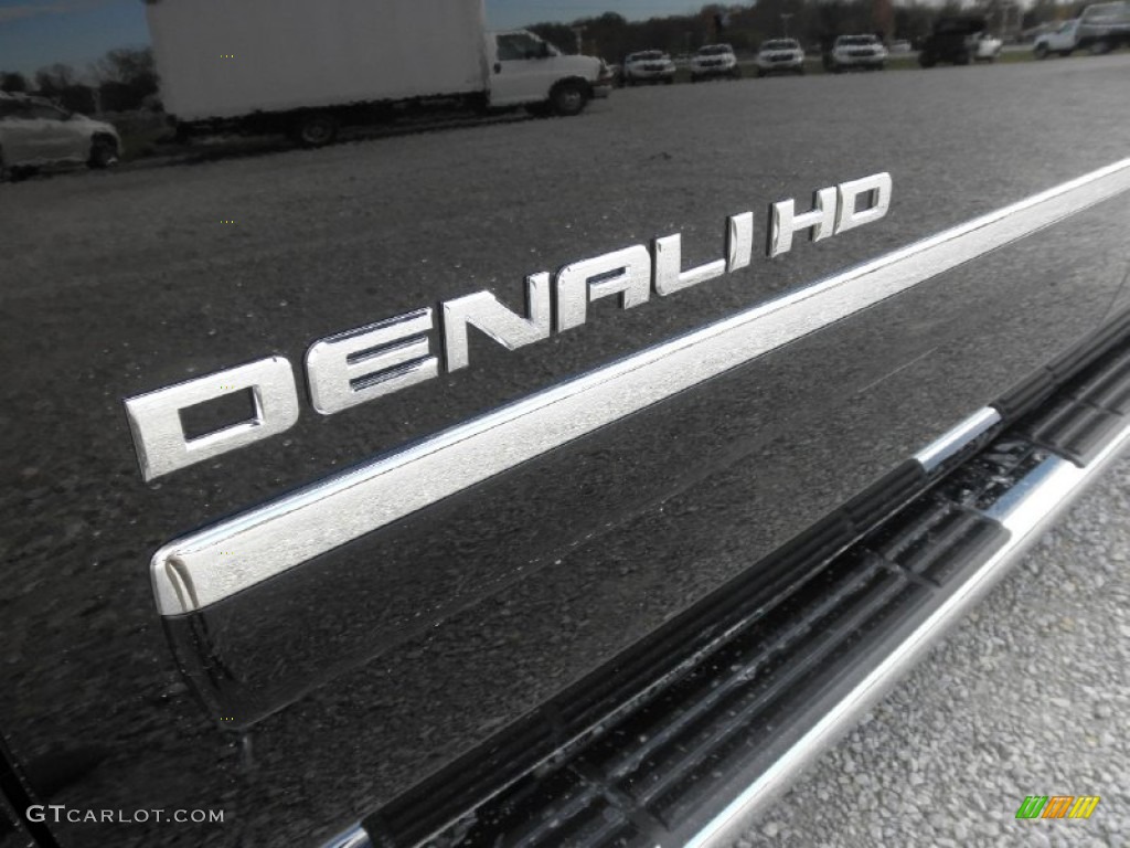 2013 GMC Sierra 2500HD Denali Crew Cab 4x4 Marks and Logos Photo #72641396