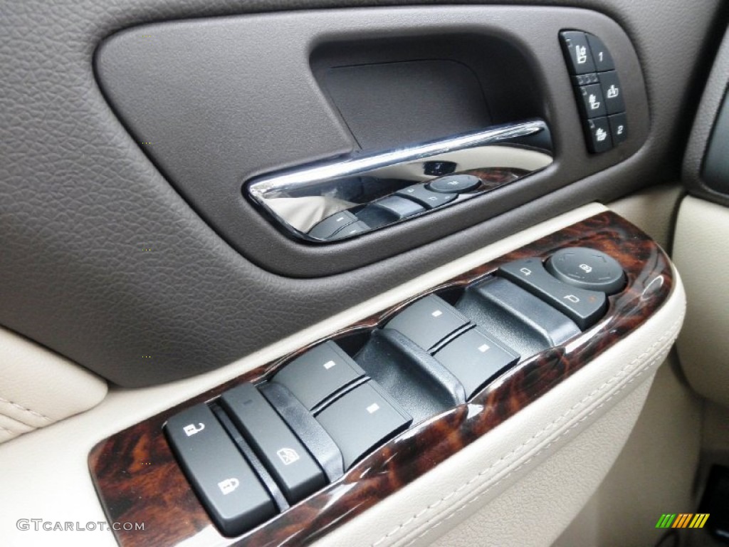 2013 GMC Sierra 2500HD Denali Crew Cab 4x4 Controls Photo #72641558