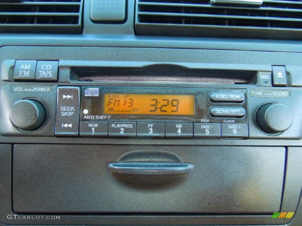 2004 Honda Civic EX Sedan Audio System Photo #72641957