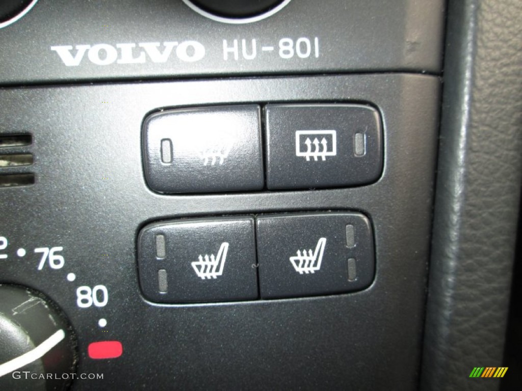 2004 Volvo S80 T6 Controls Photos
