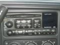 2002 Chevrolet Avalanche Graphite Interior Audio System Photo
