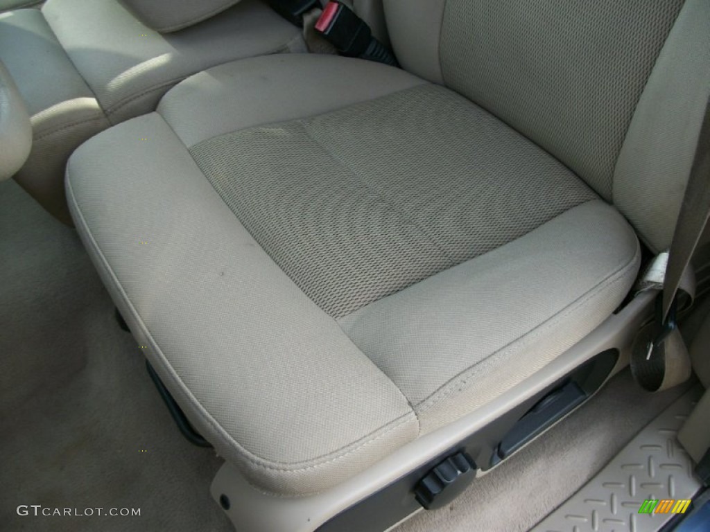 2004 Ford F150 XLT SuperCab Front Seat Photo #72646754