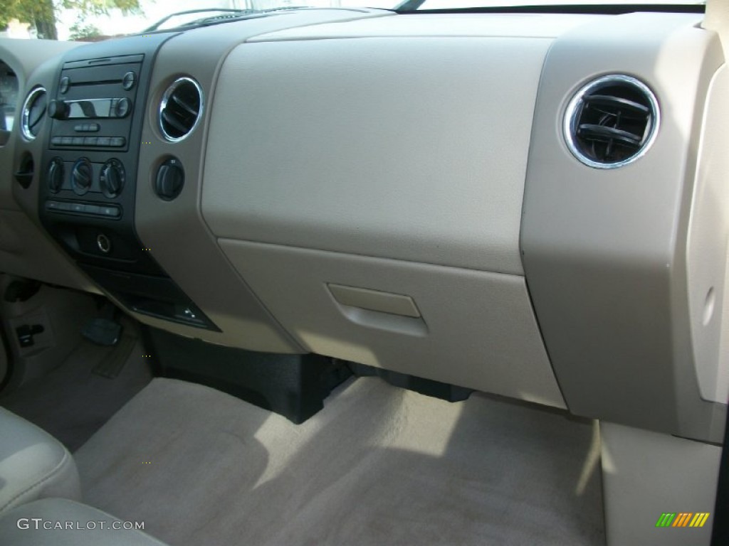 2004 F150 XLT SuperCab - Medium Wedgewood Blue Metallic / Tan photo #20