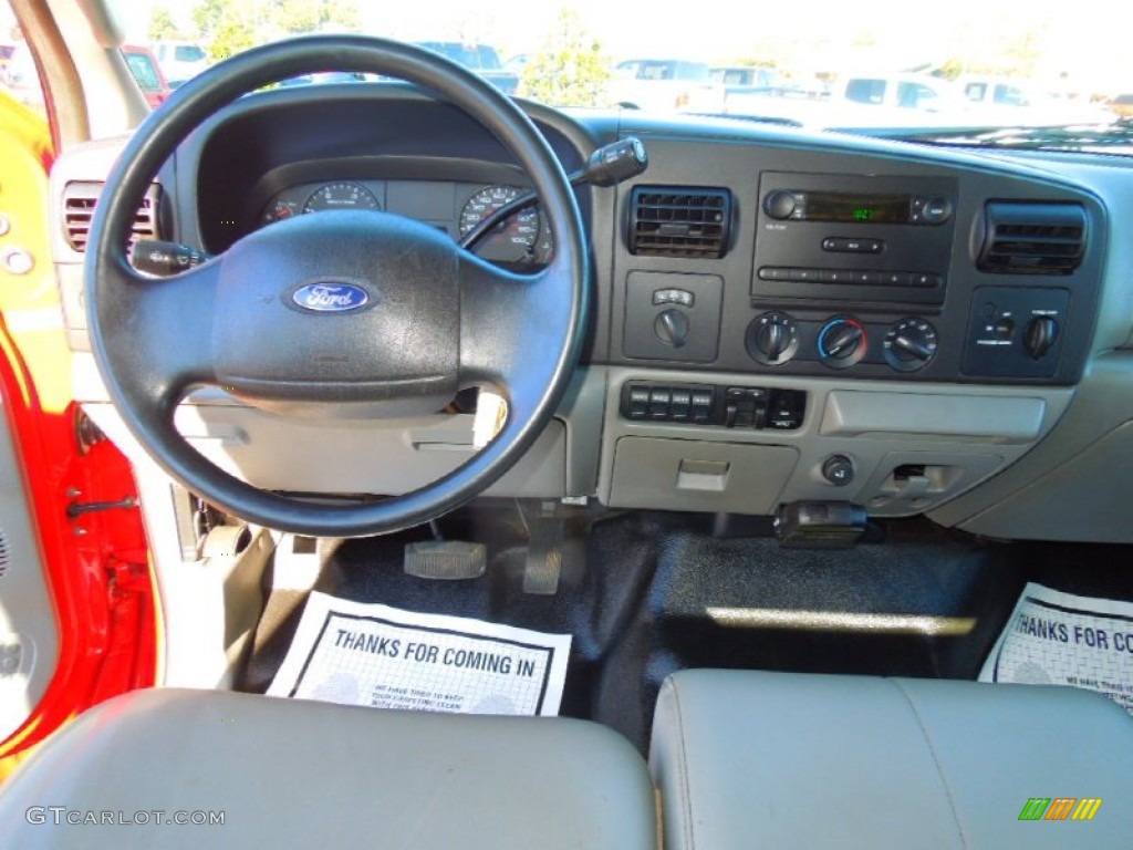 2006 F350 Super Duty XL SuperCab 4x4 Flatbed - Red Clearcoat / Medium Flint photo #20