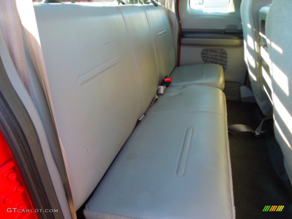 2006 F350 Super Duty XL SuperCab 4x4 Flatbed - Red Clearcoat / Medium Flint photo #21