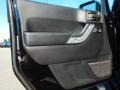Black - Wrangler Unlimited Sahara 4x4 Photo No. 11