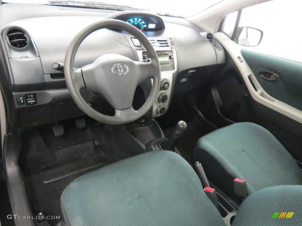 Dark Charcoal Interior 2008 Toyota Yaris 3 Door Liftback Photo #72650439