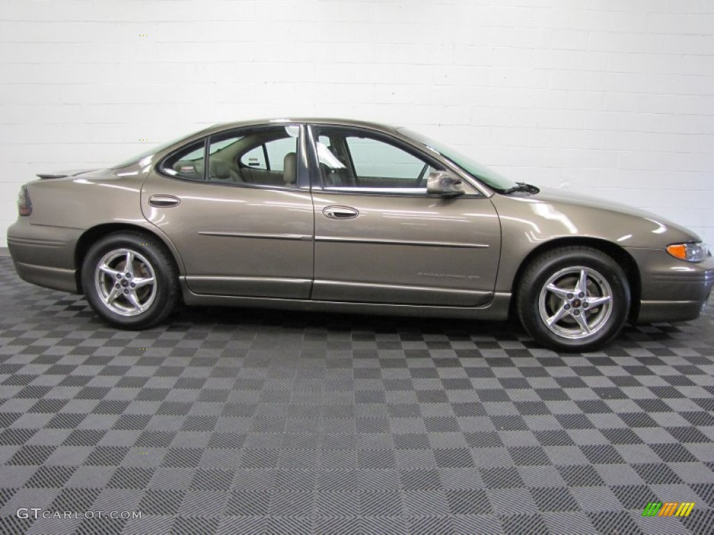 2000 Grand Prix GT Sedan - Champagne Beige Metallic / Dark Taupe photo #7
