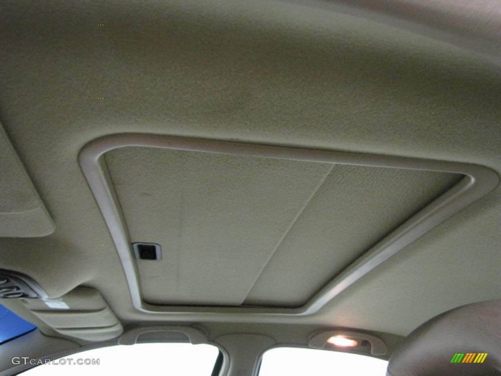 2000 Grand Prix GT Sedan - Champagne Beige Metallic / Dark Taupe photo #29