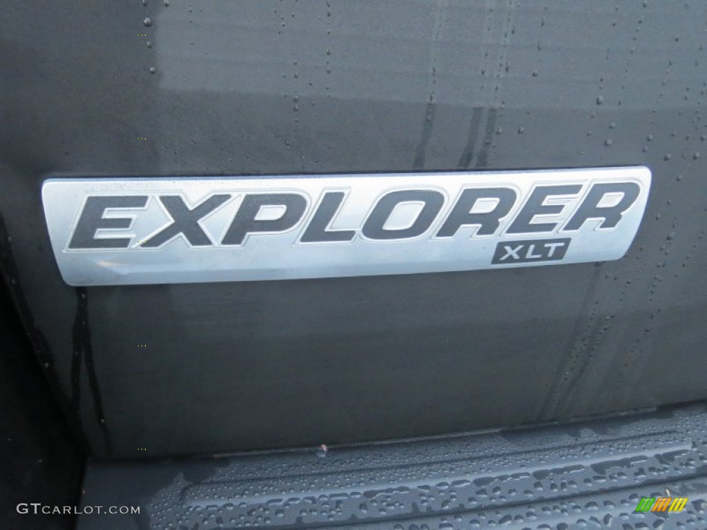 2007 Explorer XLT - Black / Stone photo #17