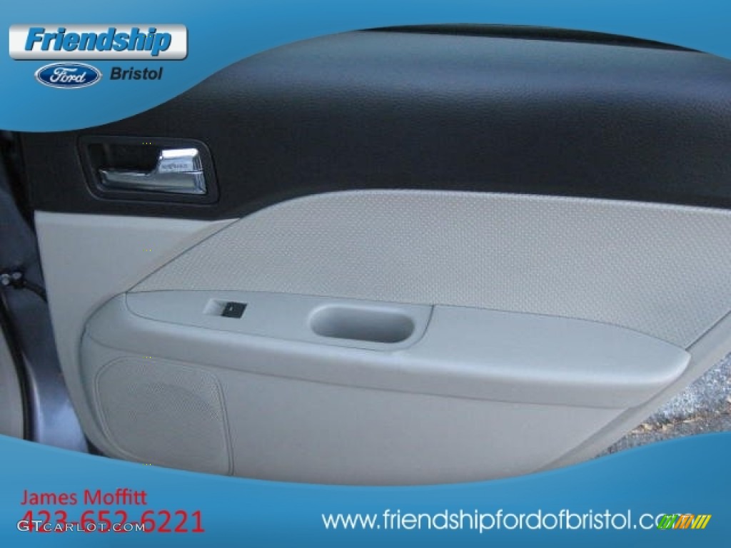 2007 Fusion SE V6 - Tungsten Grey Metallic / Light Stone photo #24