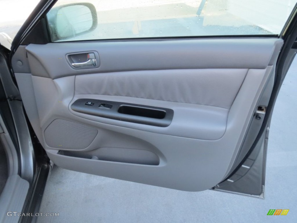 2005 Camry LE - Phantom Gray Pearl / Gray photo #21