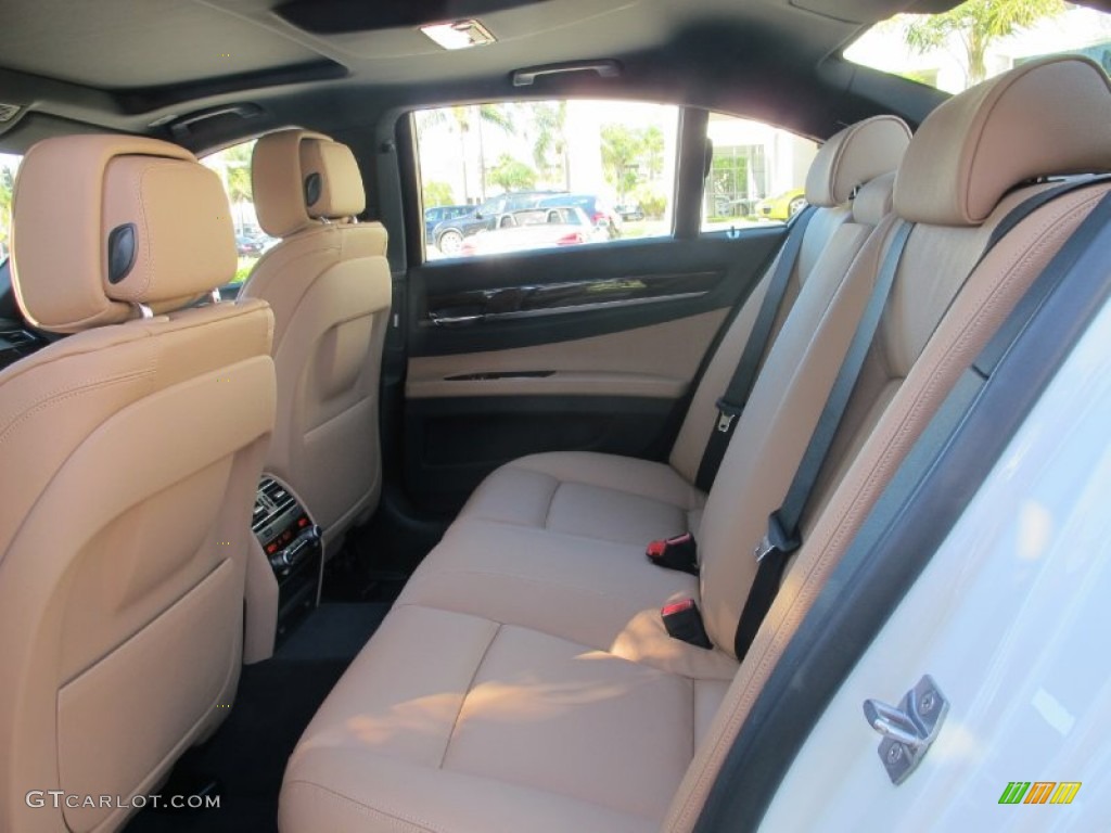 2013 BMW 7 Series 740i Sedan Rear Seat Photo #72661192