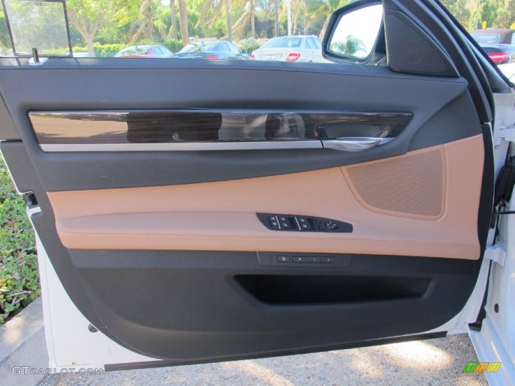 2013 BMW 7 Series 740i Sedan Saddle/Black Door Panel Photo #72661213