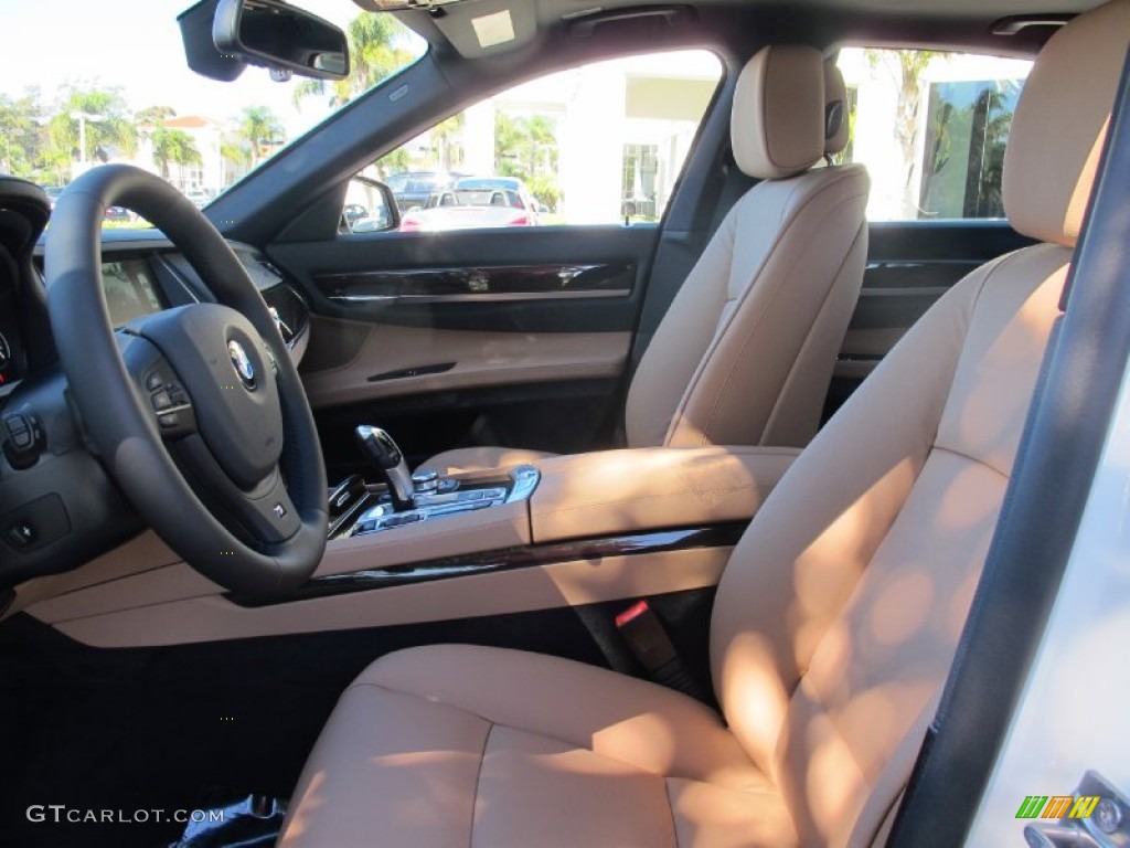 2013 BMW 7 Series 740i Sedan Front Seat Photo #72661237