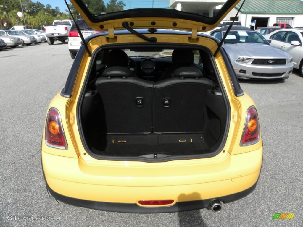 2009 Cooper Hardtop - Mellow Yellow / Checkered Carbon Black/Black photo #12