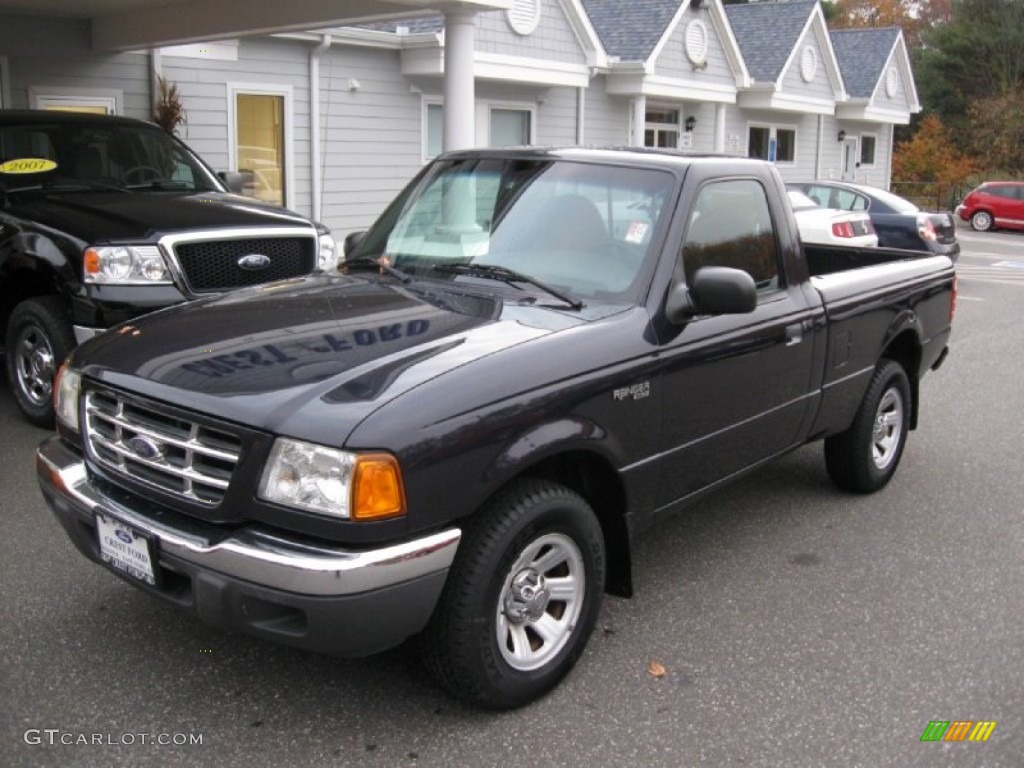 2002 Ranger XLT Regular Cab - Deep Wedgewood Blue Metallic / Dark Graphite photo #3