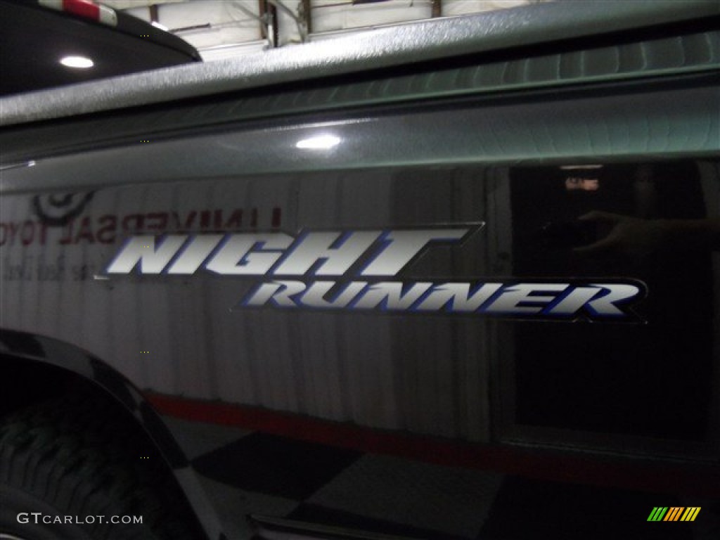 2006 Dodge Dakota Night Runner Quad Cab Marks and Logos Photos