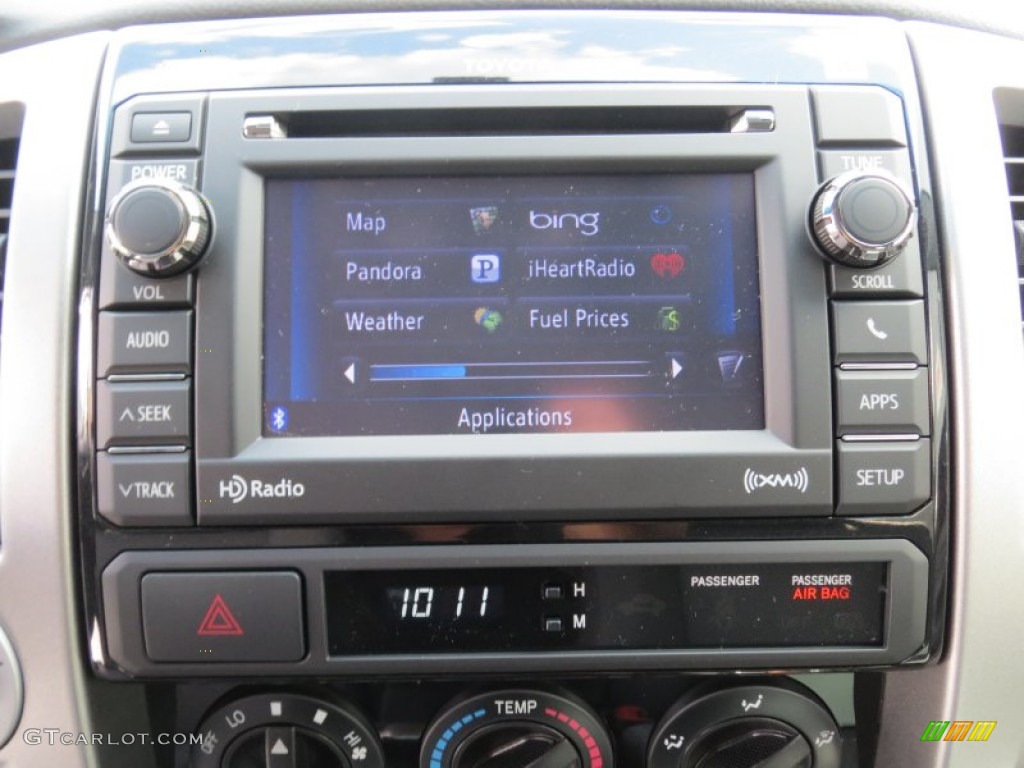 2013 Toyota Tacoma V6 TRD Sport Double Cab 4x4 Controls Photo #72666979