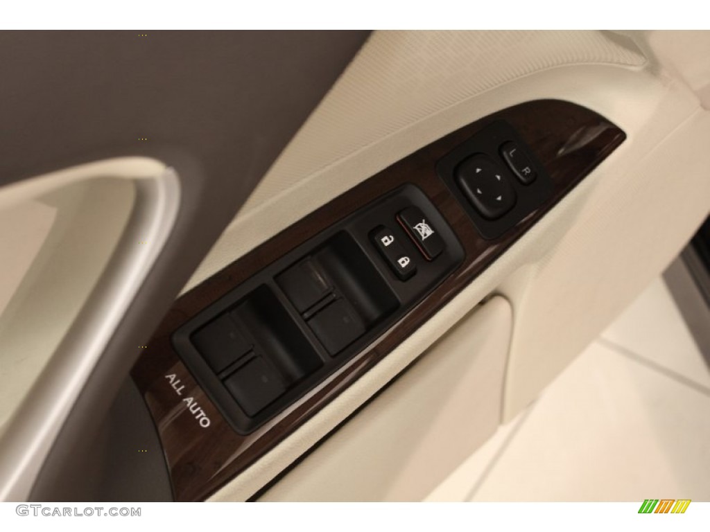 2010 Lexus IS 250 AWD Controls Photo #72667201
