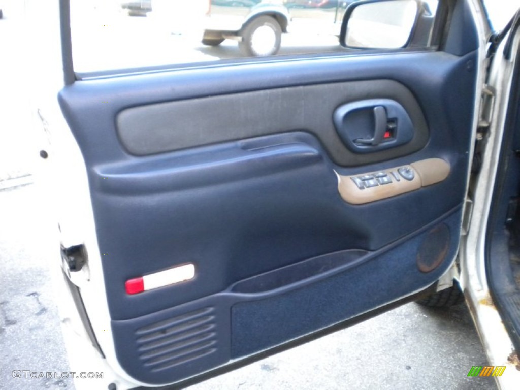 1999 Chevrolet Tahoe LS 4x4 Door Panel Photos