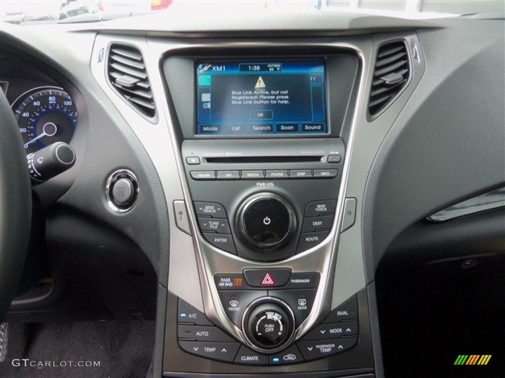 2013 Hyundai Azera Standard Azera Model Controls Photo #72669697