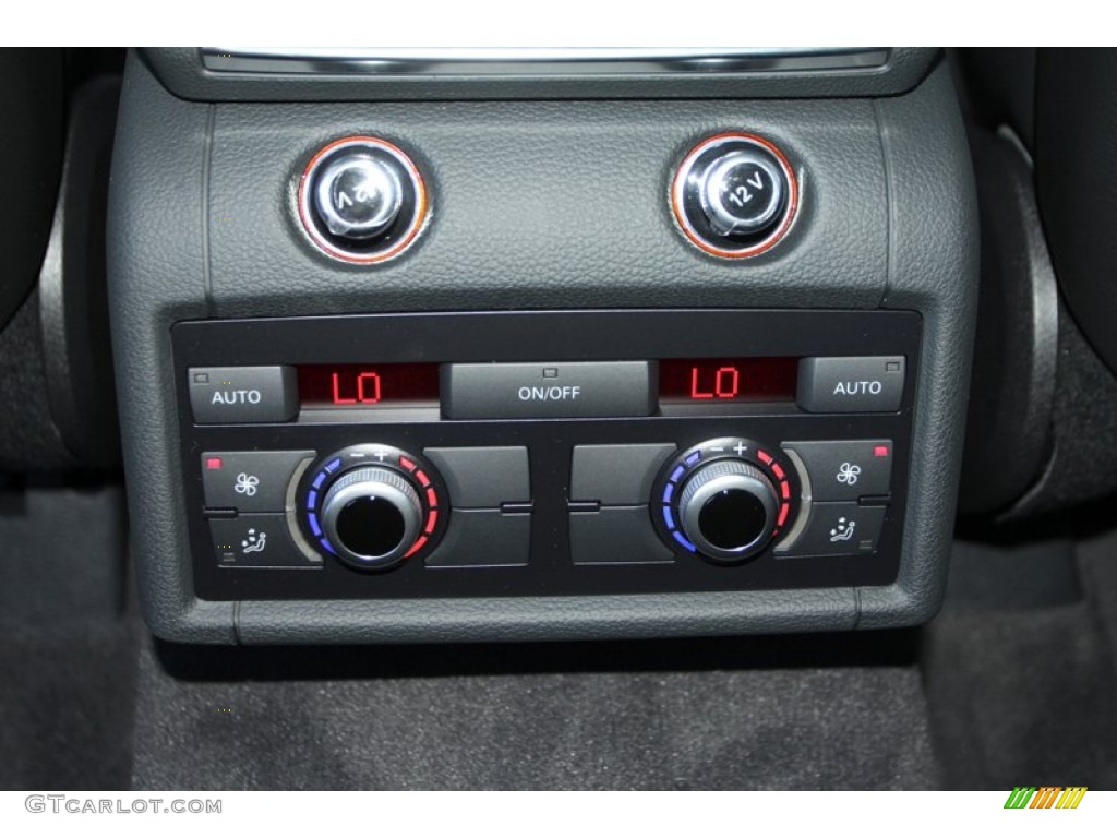 2013 Audi Q7 3.0 TDI quattro Controls Photo #72670942