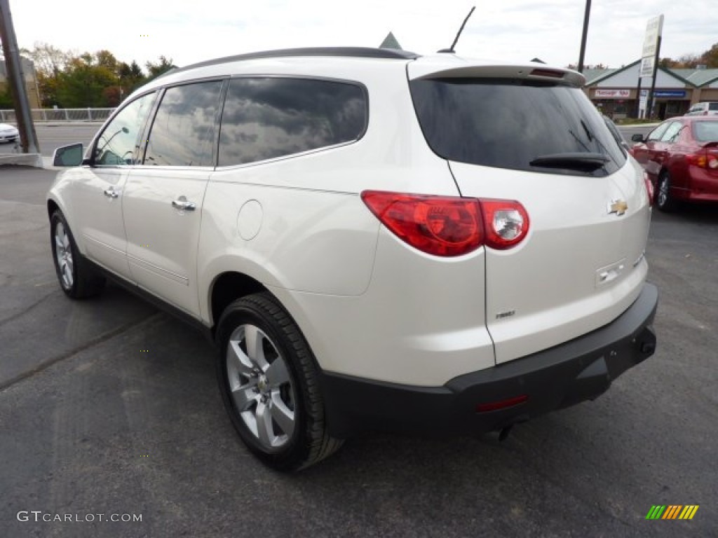 White Diamond Tricoat 2011 Chevrolet Traverse LTZ AWD Exterior Photo #72673396
