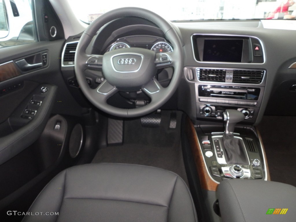 2013 Audi Q5 2.0 TFSI hybrid quattro Black Dashboard Photo #72674599