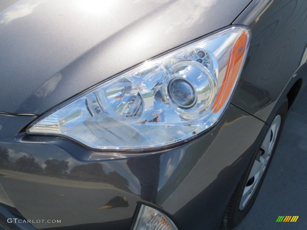 2012 Prius c Hybrid Two - Magnetic Gray Metallic / Light Blue Gray/Black photo #8