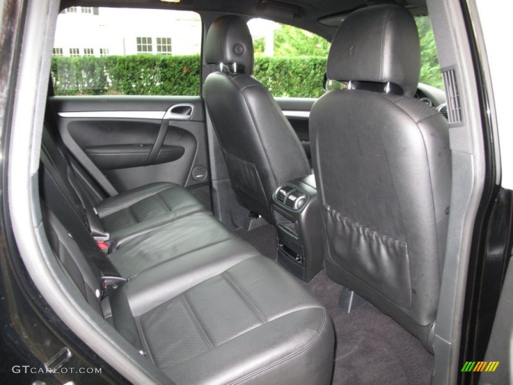 2009 Porsche Cayenne S Rear Seat Photos