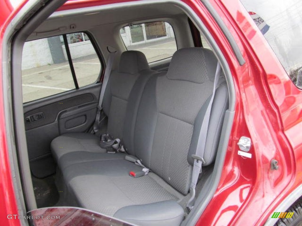 2004 Xterra XE 4x4 - Thermal Red Metallic / Gray photo #16