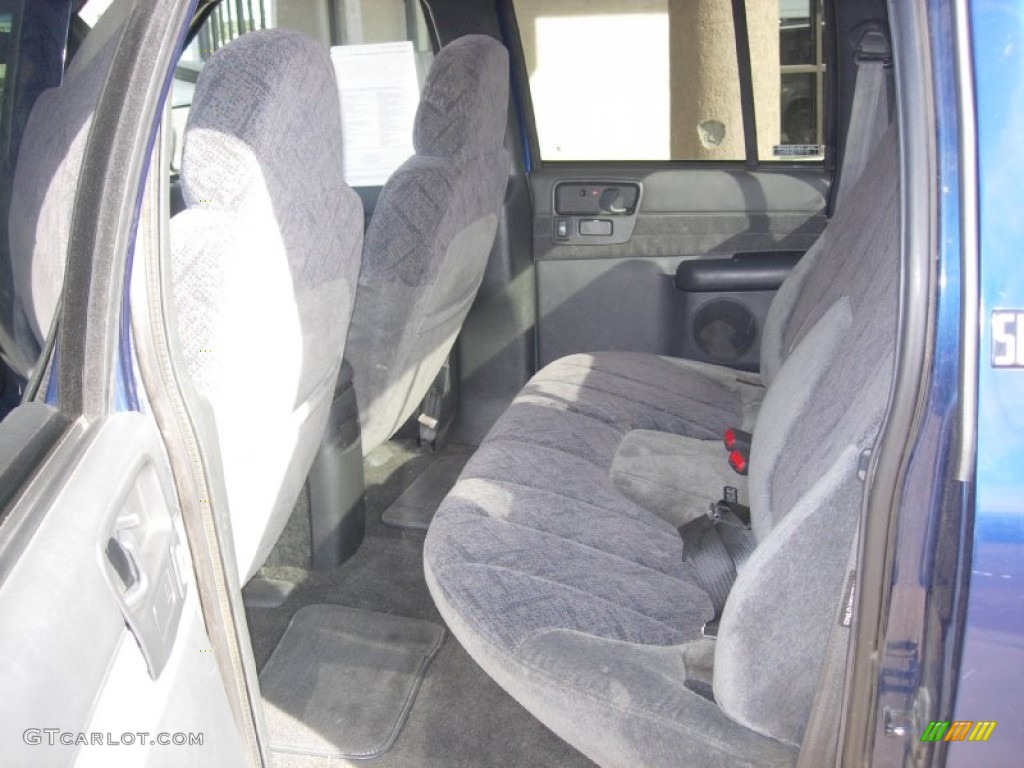 2001 GMC Sonoma SLS Crew Cab 4x4 Rear Seat Photo #72676576