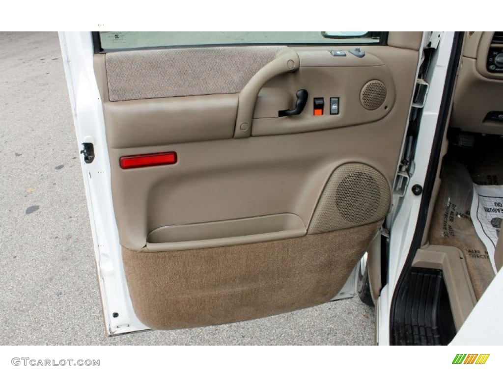 2003 GMC Safari Standard Safari Model Neutral Door Panel Photo #72679051