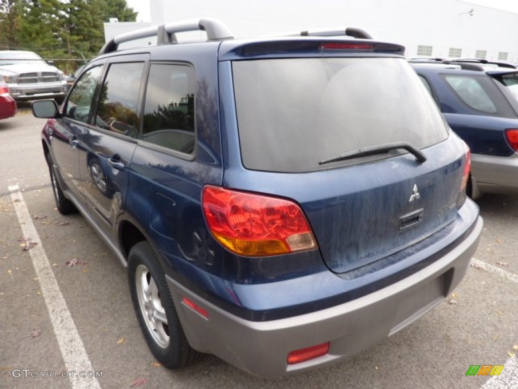 2003 Outlander LS 4WD - Royal Blue Pearl / Charcoal photo #3