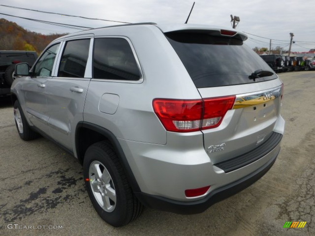 2013 Grand Cherokee Laredo 4x4 - Bright Silver Metallic / Black photo #3