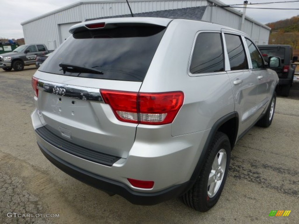 2013 Grand Cherokee Laredo 4x4 - Bright Silver Metallic / Black photo #5