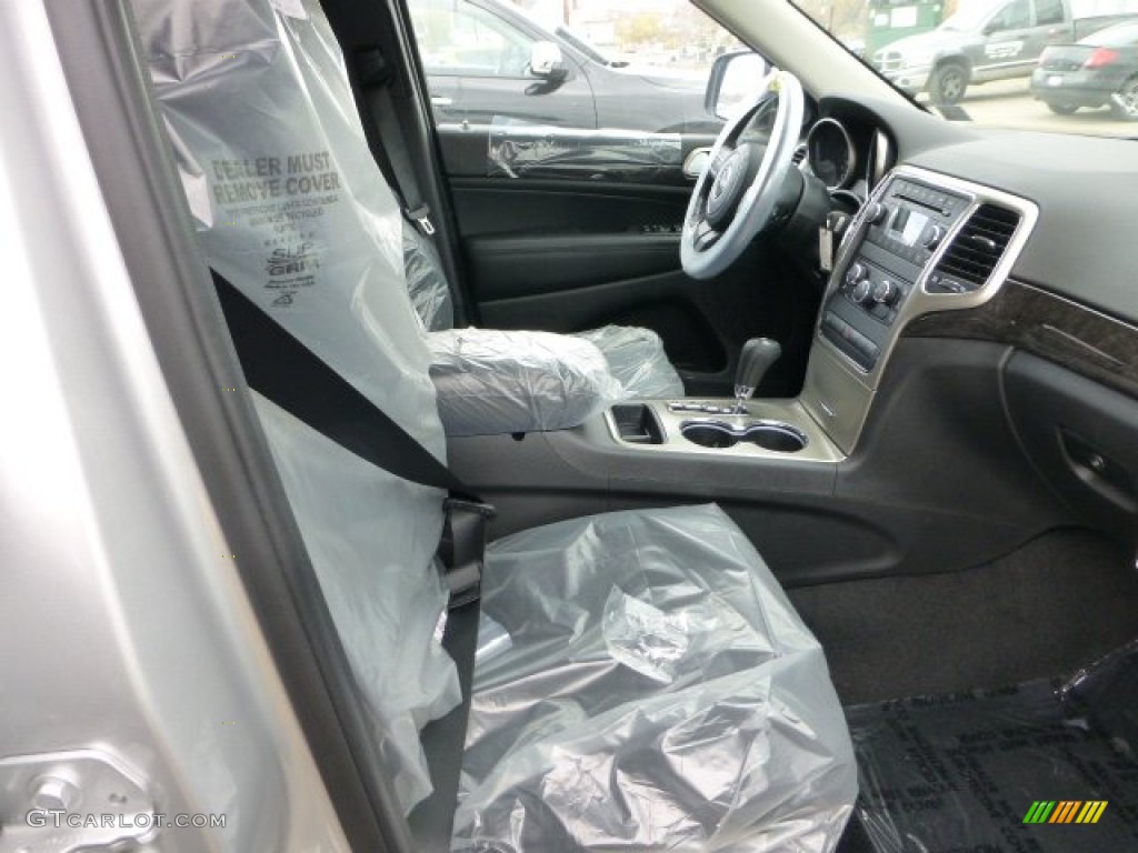 2013 Grand Cherokee Laredo 4x4 - Bright Silver Metallic / Black photo #17