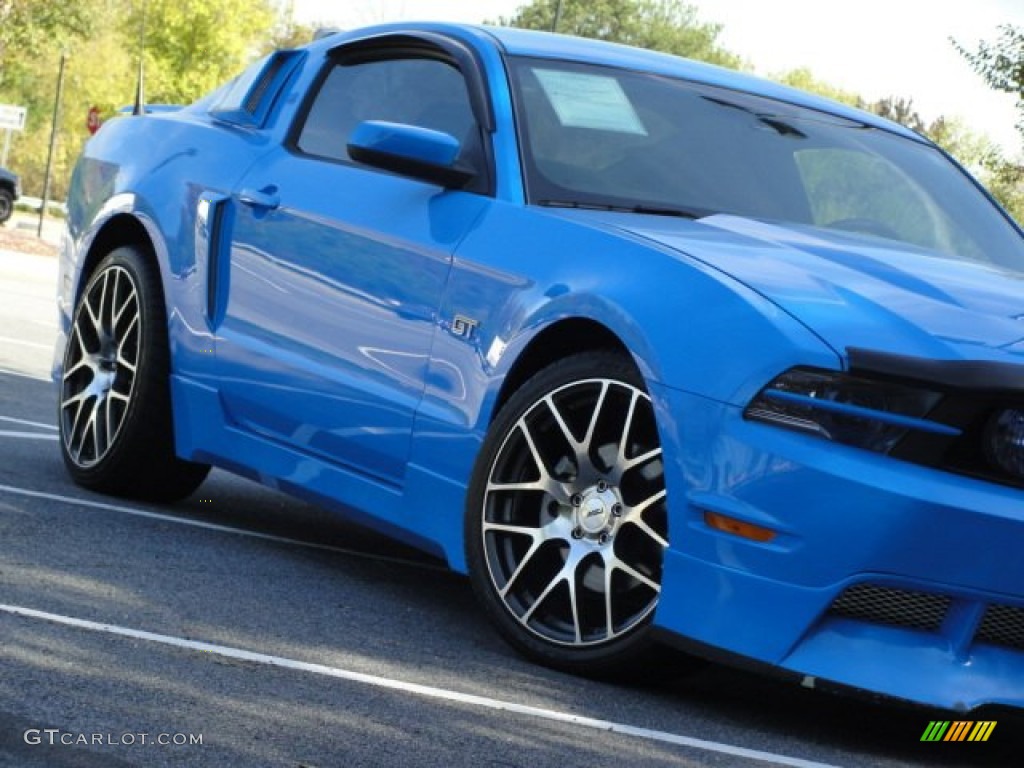2010 Mustang GT Premium Coupe - Grabber Blue / Charcoal Black photo #19