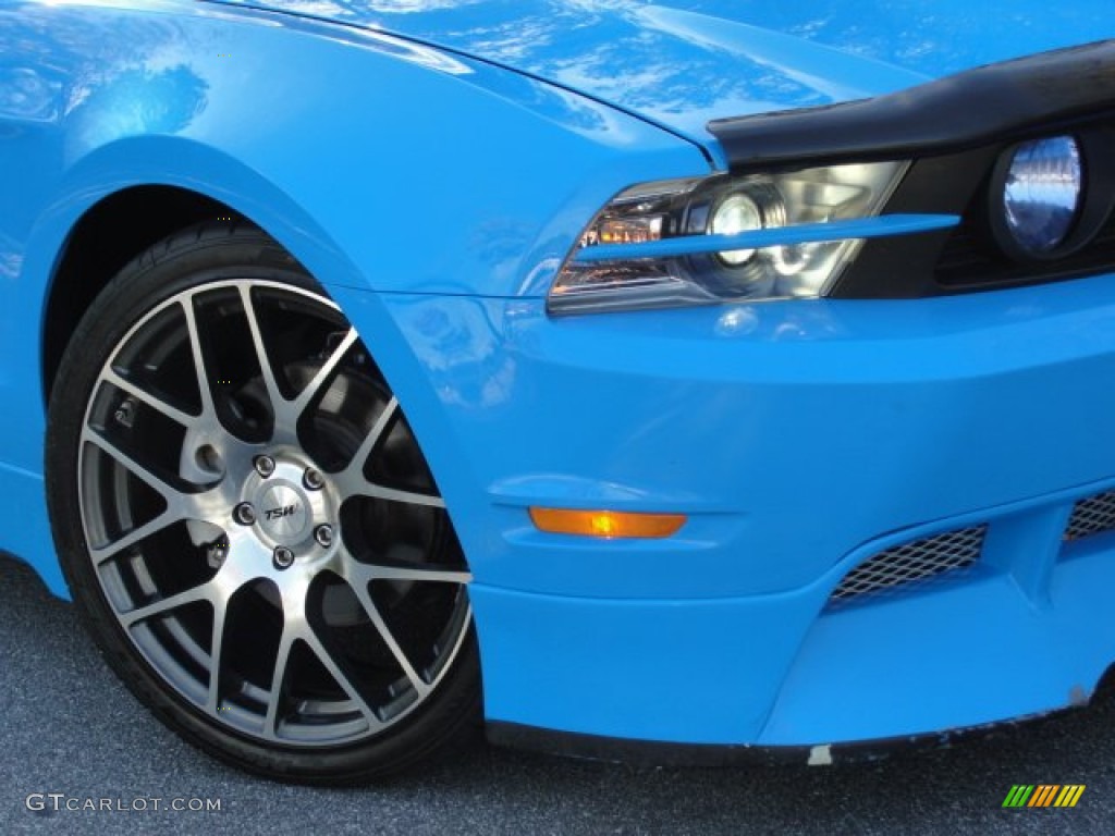 2010 Mustang GT Premium Coupe - Grabber Blue / Charcoal Black photo #40