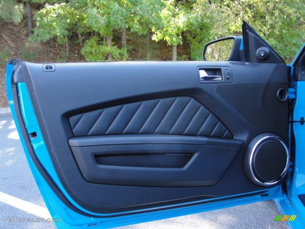 2010 Mustang GT Premium Coupe - Grabber Blue / Charcoal Black photo #44