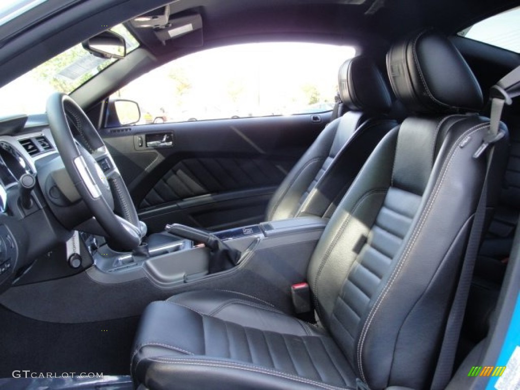 Charcoal Black Interior 2010 Ford Mustang GT Premium Coupe Photo #72683425