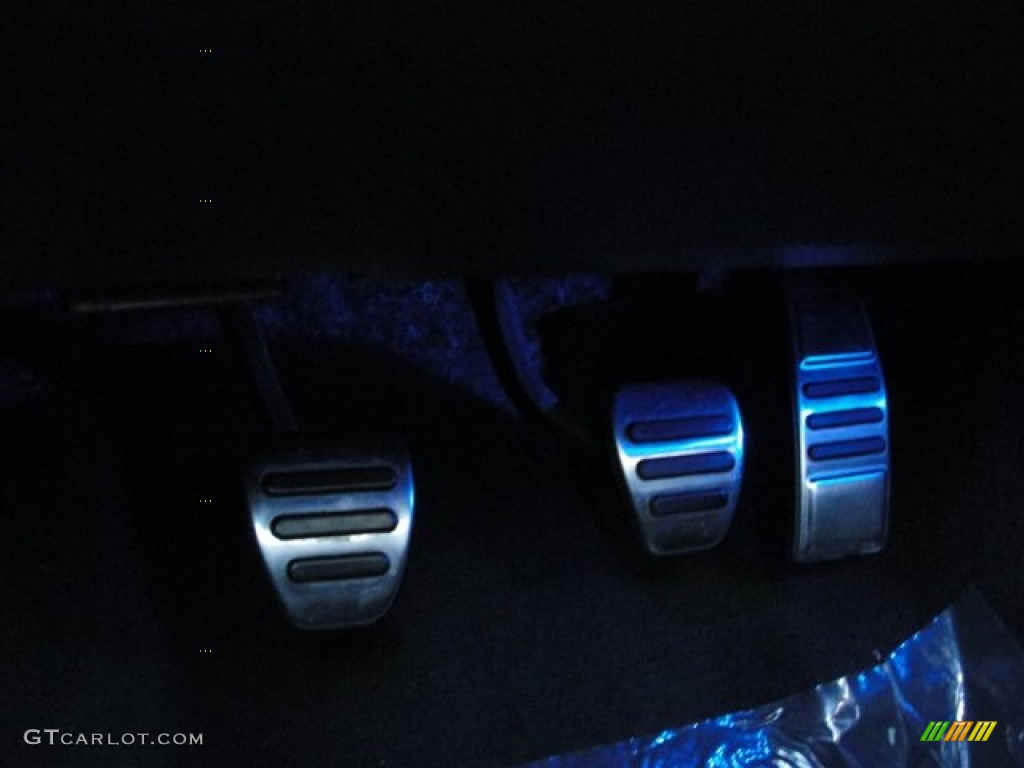 2010 Mustang GT Premium Coupe - Grabber Blue / Charcoal Black photo #73