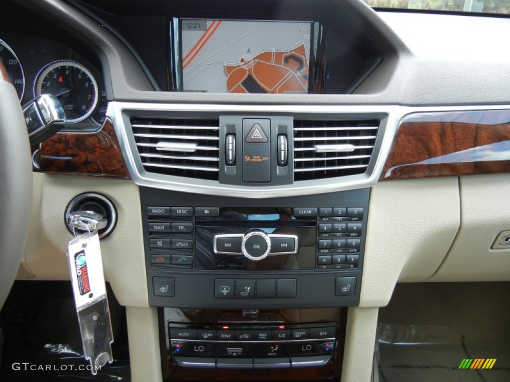 2013 Mercedes-Benz E 350 Sedan Controls Photo #72685345