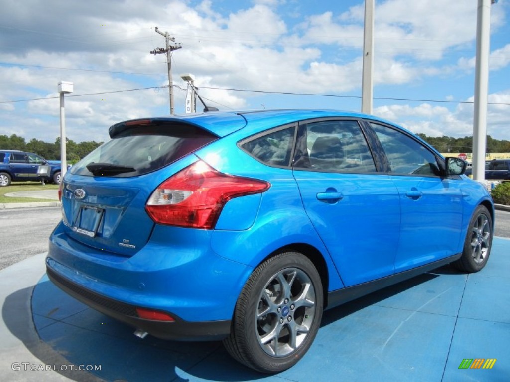 2013 Focus SE Hatchback - Blue Candy / Charcoal Black photo #3