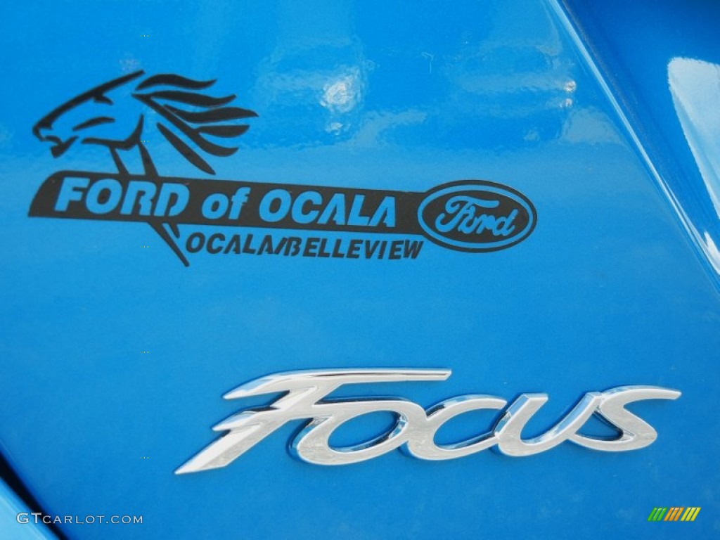 2013 Focus SE Hatchback - Blue Candy / Charcoal Black photo #4